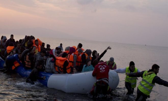 انتقادات واسعة لليونان بسبب انتهاكاتها بحق اللاجئين